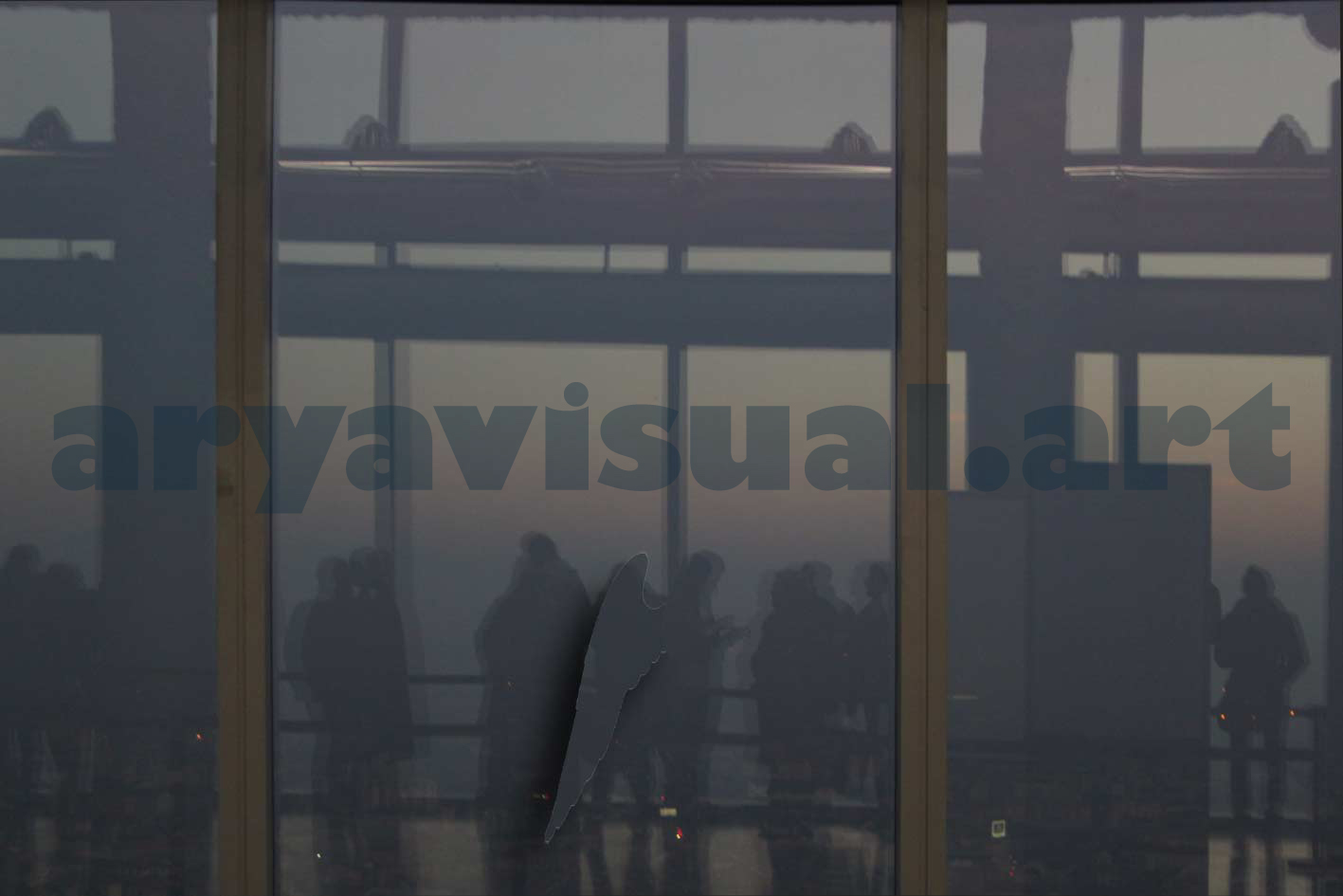 Visione onirica di Milano da fotografia elaborata" Dreamlike vision of Milan from processed photography